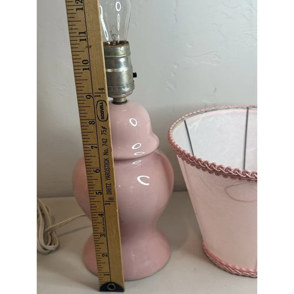 Vintage 80s 90s Millennial Pink Ceramic Table Lamp Ginger Jar Shabby Chic Light